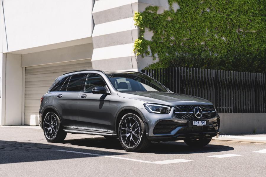  Mercedes-Benz GLC300 4Matic AMG Line (X253) 2019 года  (AU) (фото 1 из 25)
